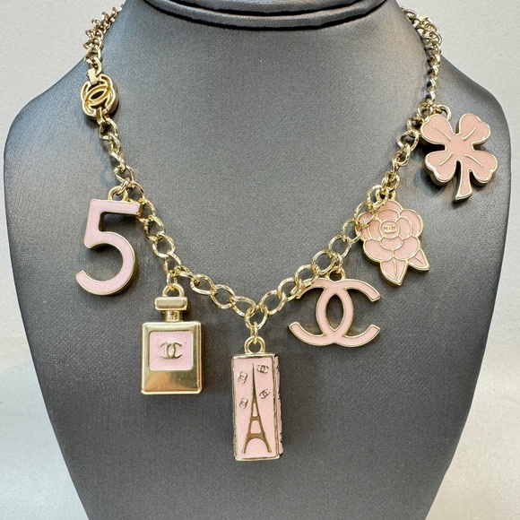 Vintage CHANEL Charm Necklace - Pink Enamel, Made in Italy - Picture 1 of 13